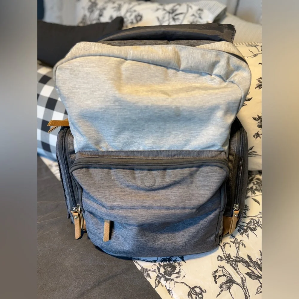 Eddie Bauer Cascade Back Pack Diaper Bag - Black/Gray - Picture 12 of 16